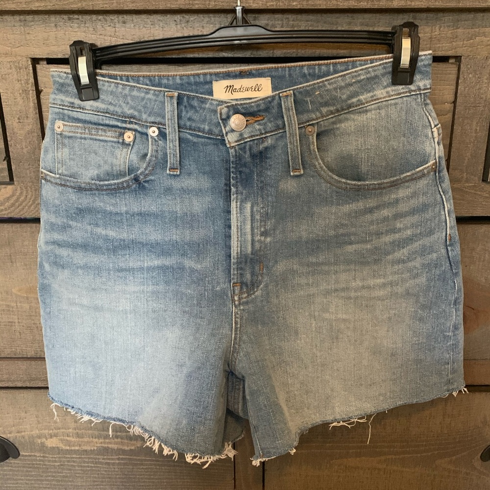 Madewell Curvy Perfect Vintage Denim Short -Size 28